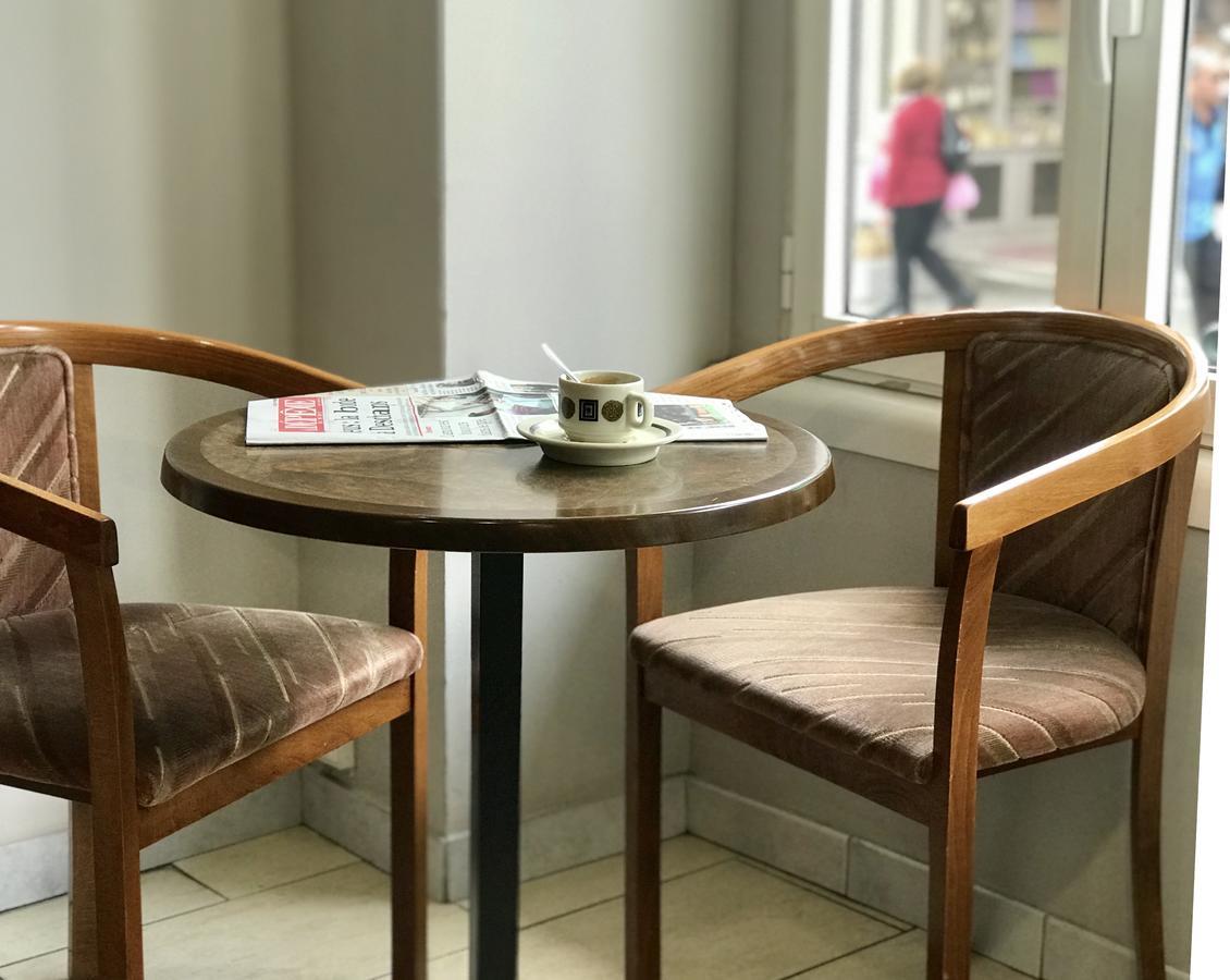 Hotel Louvre Vincenette 卢德 外观 照片