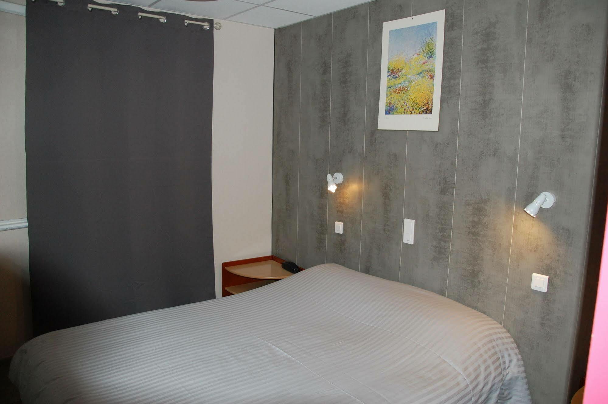 Hotel Louvre Vincenette 卢德 外观 照片